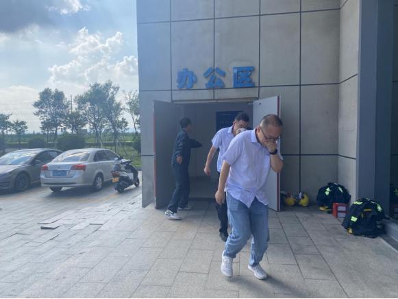 1688087581793394.jpg 1688087581793394.jpg